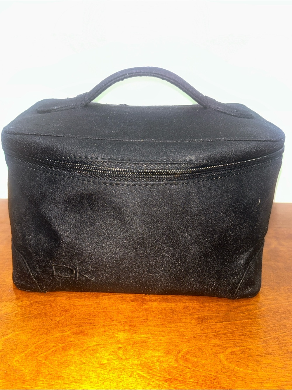 Donna Karan Black Travel Toiletry Bag Cosemtic Case with Top Handle